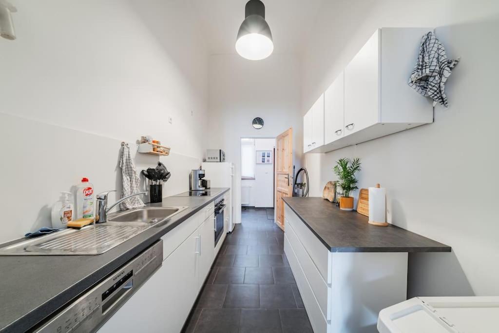 Апартаменты 117 M² Near Nussdorferstrasse Вена Экстерьер фото