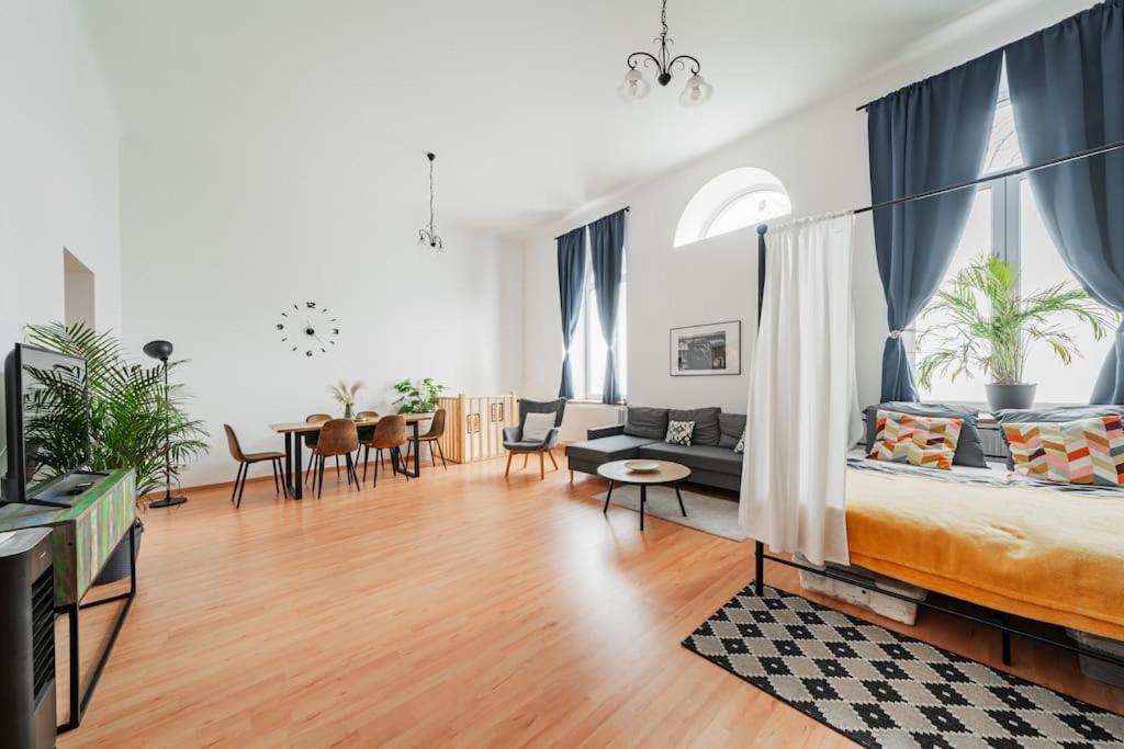 Апартаменты 117 M² Near Nussdorferstrasse Вена Экстерьер фото